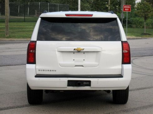 Used 2018 Chevrolet Suburban LS AWD/4WD image 14