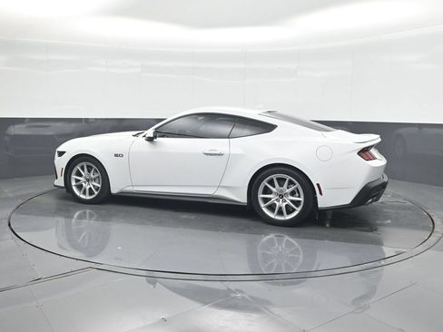 Used 2025 Ford Mustang GT Premium RWD image 24
