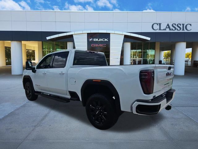 Used 2025 GMC Sierra 2500 AT4 AWD/4WD image 6