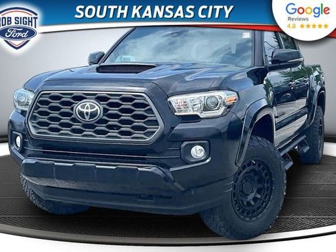 Used 2020 Toyota Tacoma TRD Sport w/ Technology Package AWD/4WD image 1