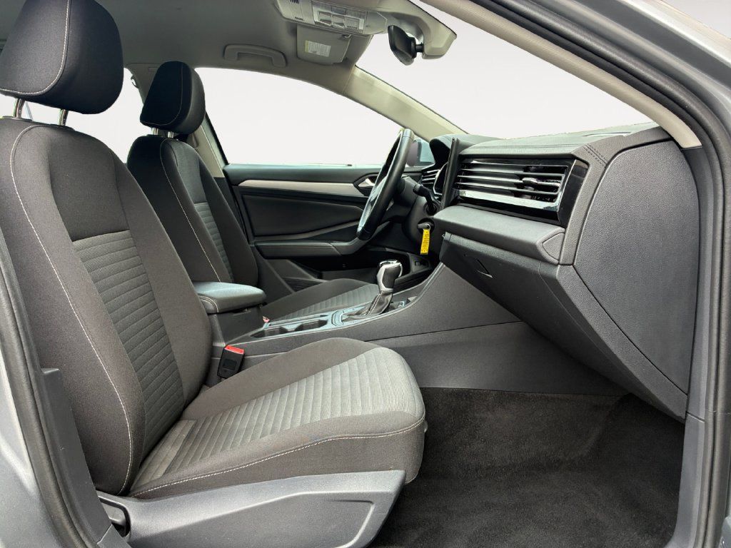 Used 2025 Volkswagen Jetta S FWD image 15