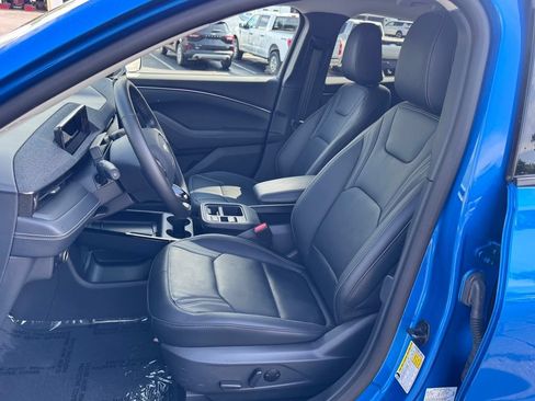 Used 2025 Ford Mustang Mach-E Premium AWD/4WD image 21