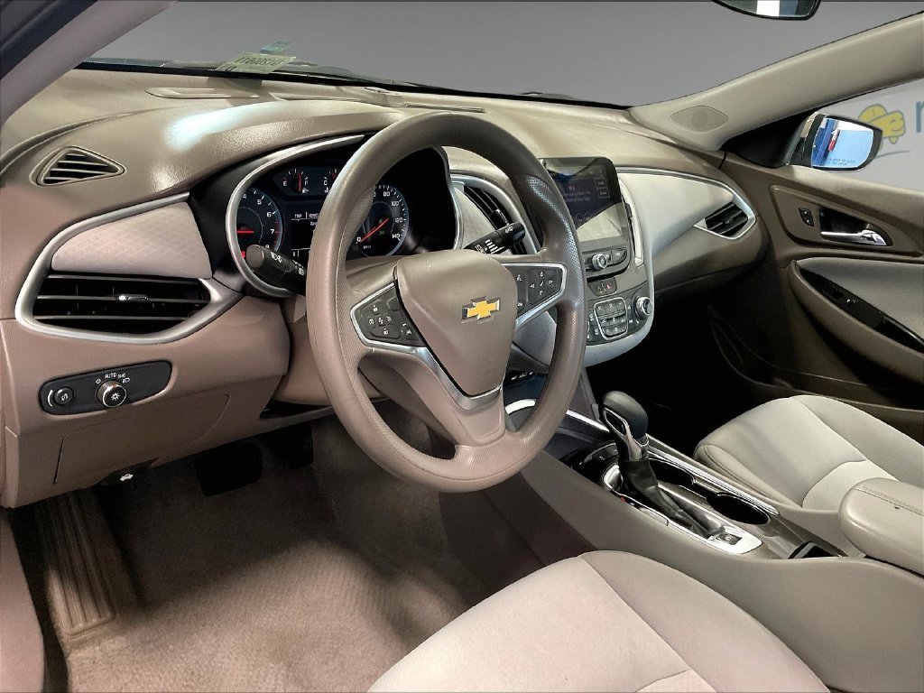 Used 2024 Chevrolet Malibu LT FWD image 8