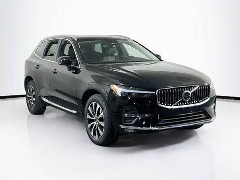 Used 2023 Volvo XC60 B5 Plus AWD/4WD image 3