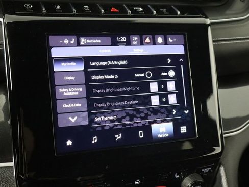 Used 2023 Jeep Grand Cherokee Altitude image 32