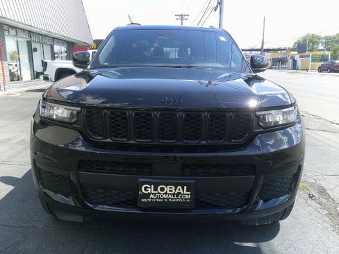 Used 2023 Jeep Grand Cherokee L Laredo AWD/4WD image 8