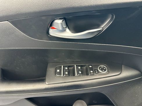 Used 2023 Kia Forte GT-Line w/ GT-Line Technology Package FWD image 10