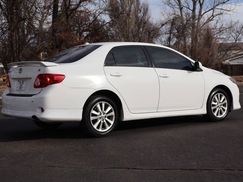 Used 2010 Toyota Corolla S image 5