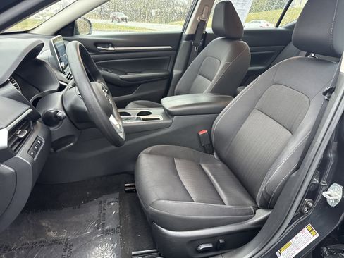 Used 2022 Nissan Altima 2.5 SV image 3