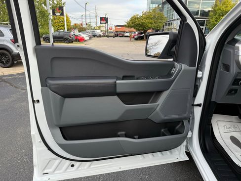 Used 2022 Ford F150 XLT w/ Trailer Tow Package image 33