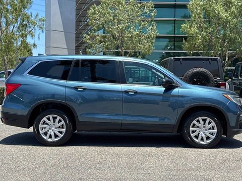 Certified 2019 Honda Pilot LX image 3