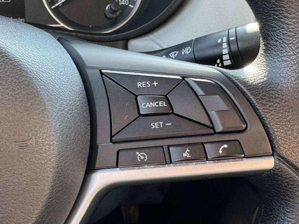 Used 2022 Nissan Versa SV FWD image 22