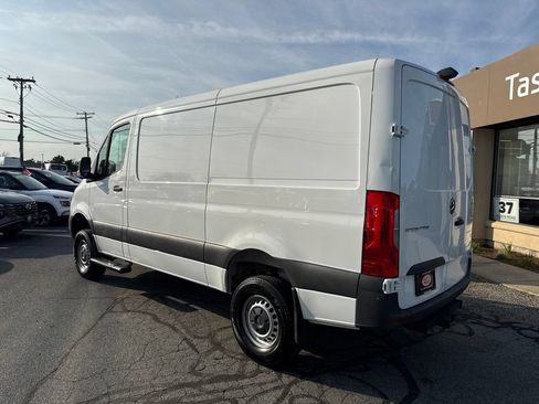 Used 2024 Mercedes-Benz Sprinter 2500 image 7