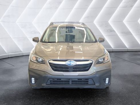 Used 2021 Subaru Outback Premium AWD/4WD image 2