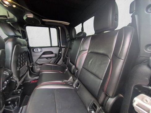 Used 2020 Jeep Gladiator Rubicon AWD/4WD image 16