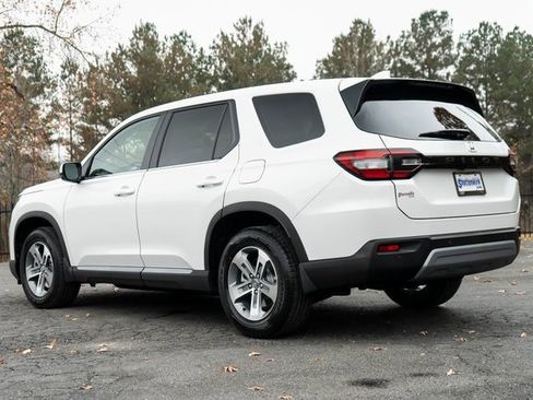 New 2025 Honda Pilot EX-L image 6