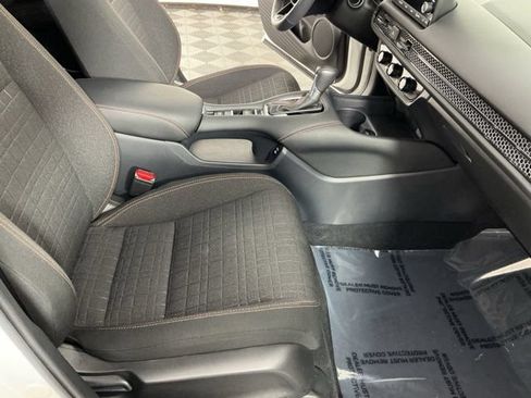 Used 2024 Honda HR-V Sport image 14