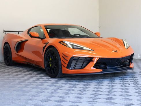 Used 2021 Chevrolet Corvette Stingray Coupe w/ Z51 Performance Package RWD image 6