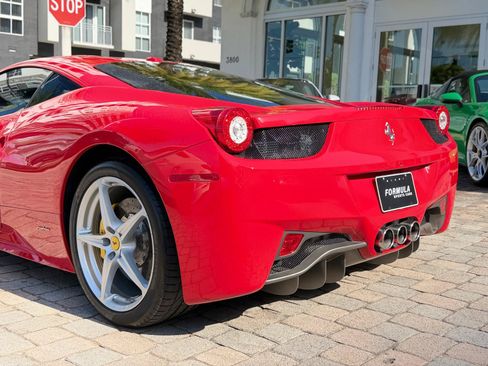 Used 2011 Ferrari 458 Italia Coupe RWD image 20