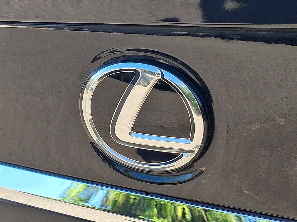 Certified 2025 Lexus ES 300h w/ Premium Package FWD image 30