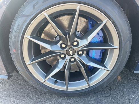 New 2025 Ford Mustang Dark Horse image 9