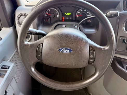 Used 2012 Ford E-150 and Econoline 150 w/ Commercial Cargo Van Pkg image 28