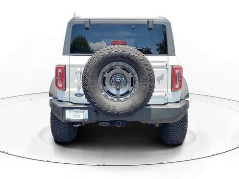 Used 2024 Ford Bronco Outer Banks AWD/4WD image 6
