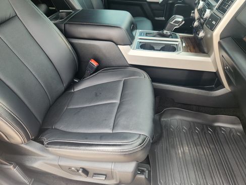 Certified 2019 Ford F150 Lariat w/ Equipment Group 502A Luxury AWD/4WD image 15