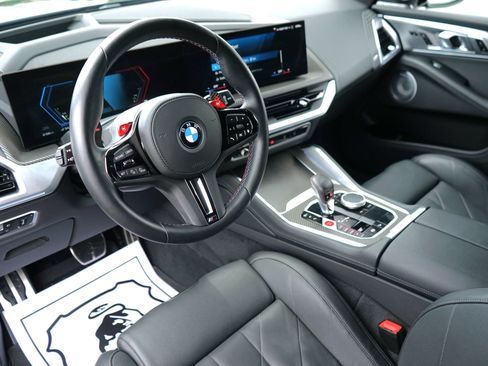 Used 2023 BMW XM AWD/4WD image 22