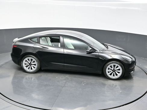 Used 2022 Tesla Model 3 Long Range image 35