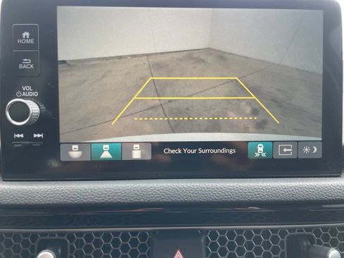 Used 2022 Honda Civic Touring image 8