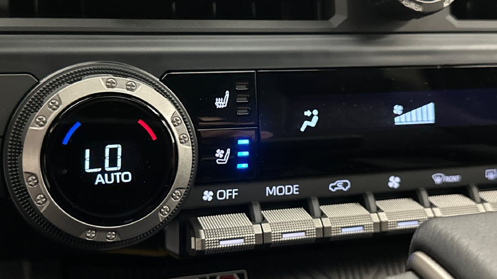 New 2026 Toyota 4Runner Limited AWD/4WD image 25