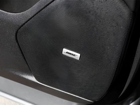 Used 2023 Cadillac XT6 Premium Luxury image 23