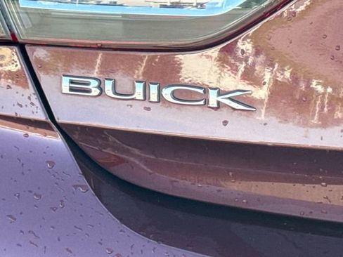Used 2018 Buick Regal Essence w/ Driver Confidence Package #1 AWD/4WD image 17
