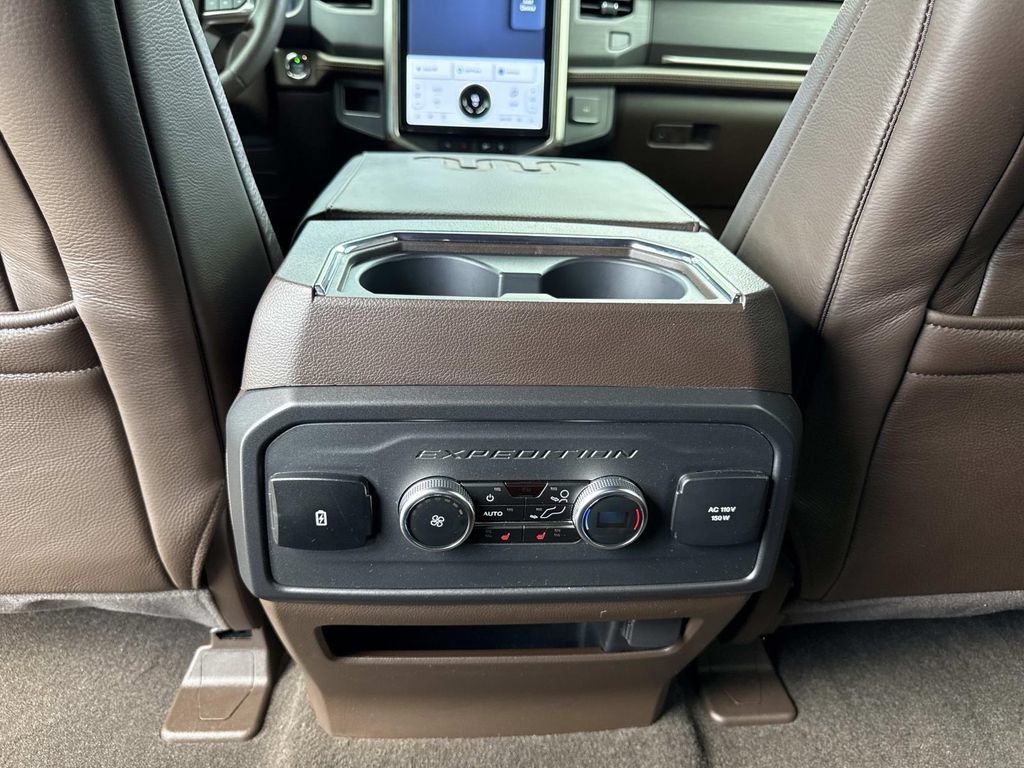 Used 2024 Ford Expedition King Ranch AWD/4WD image 16
