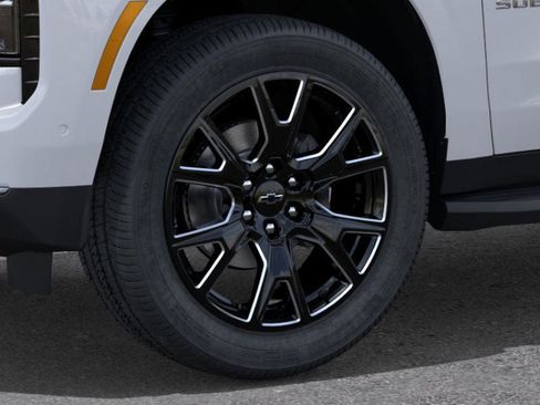 New 2026 Chevrolet Suburban Premier w/ Sun And Tow Package image 25