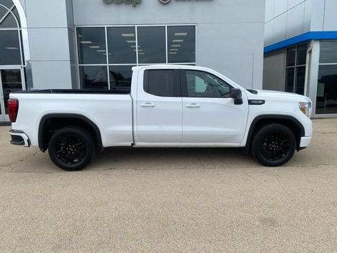 Used 2021 GMC Sierra 1500 Elevation w/ X31 Off-Road Package AWD/4WD image 2