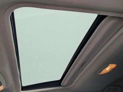 Used 2023 Subaru Crosstrek 2.5i Limited image 16