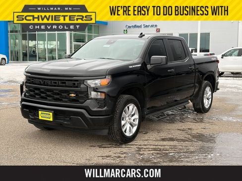 Used 2024 Chevrolet Silverado 1500 Custom image 1