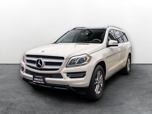 Used 2014 Mercedes-Benz GL 450 4MATIC image 2