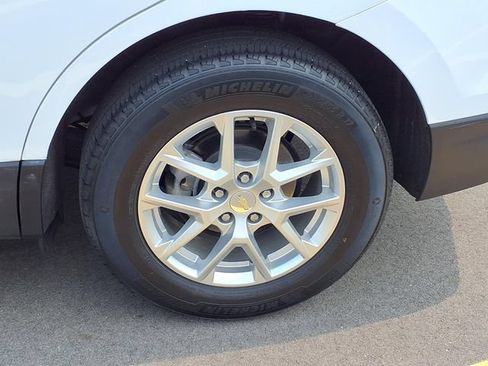 Used 2022 Chevrolet Equinox LT FWD image 28