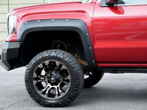 Used 2018 GMC Sierra 1500 SLT w/ Texas SLT Premium Package AWD/4WD image 12