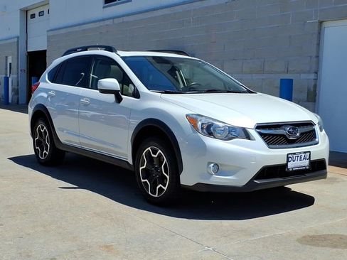 Used 2014 Subaru Crosstrek 2.0i Premium w/ Moonroof Package AWD/4WD image 3