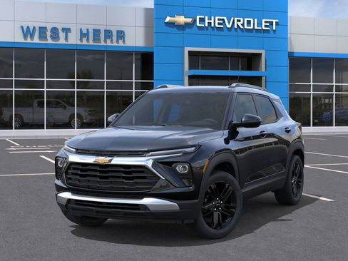 New 2026 Chevrolet TrailBlazer LT w/ Midnight Edition AWD/4WD image 6