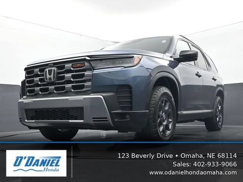 Used 2026 Honda Pilot TrailSport image 9