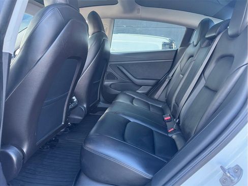 Used 2020 Tesla Model 3 Standard Range Plus image 15