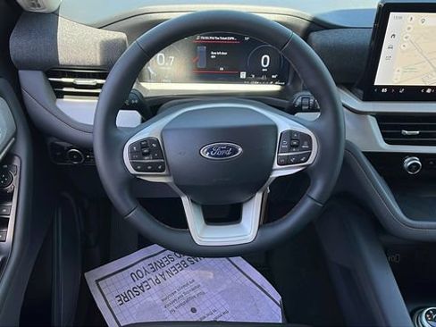 New 2026 Ford Explorer Active w/ Active Comfort Package RWD image 23