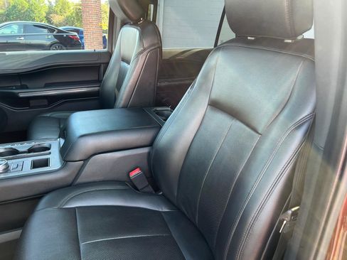 Used 2020 Ford Expedition XLT w/ Equipment Group 202A RWD image 11