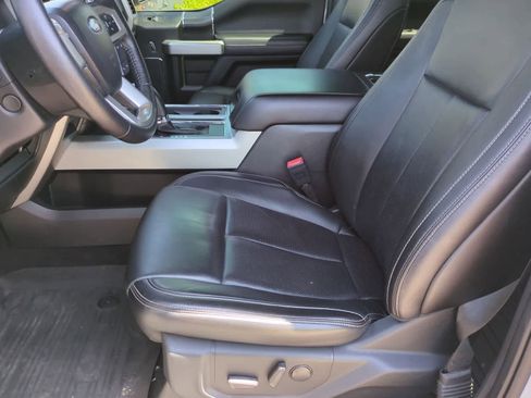 Used 2020 Ford F150 Lariat w/ Equipment Group 502A Luxury AWD/4WD image 16