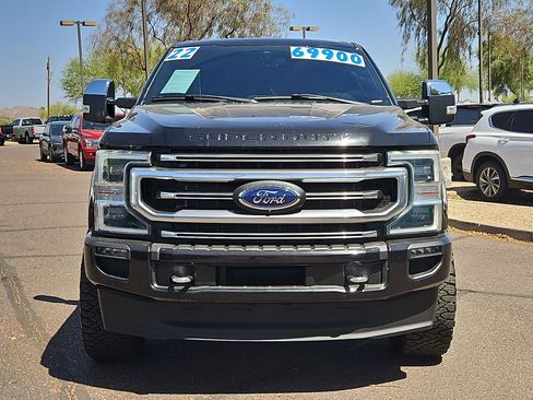Used 2022 Ford F250 Platinum AWD/4WD image 2
